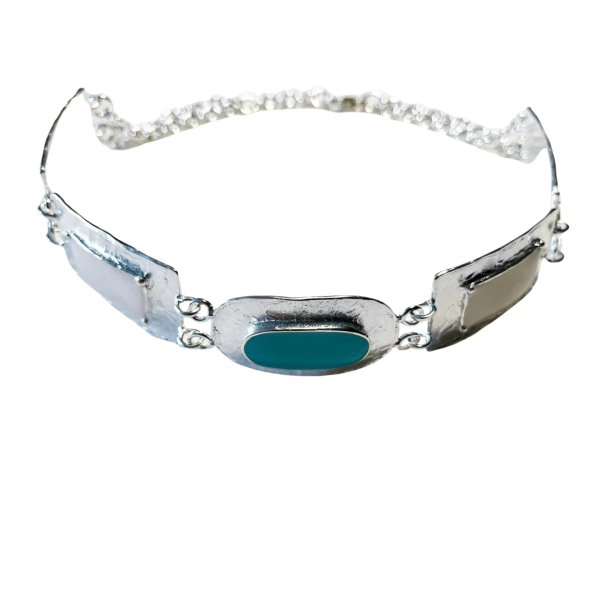 NEFERTITI GÜMÜŞ CHOKER, ORTA YEŞİL YANLAR SEDEFLİ PEMBE