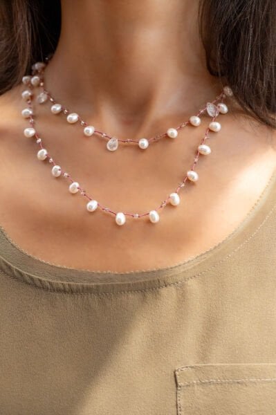 CYRSTAL PEARL KOLYE