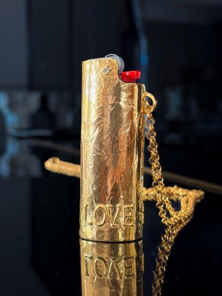 Love is Fire Lighter Holder Kolye