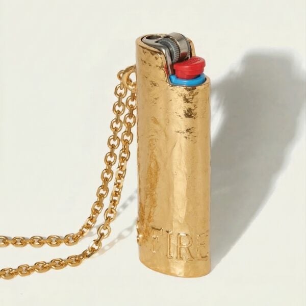 Love is Fire Lighter Holder Kolye