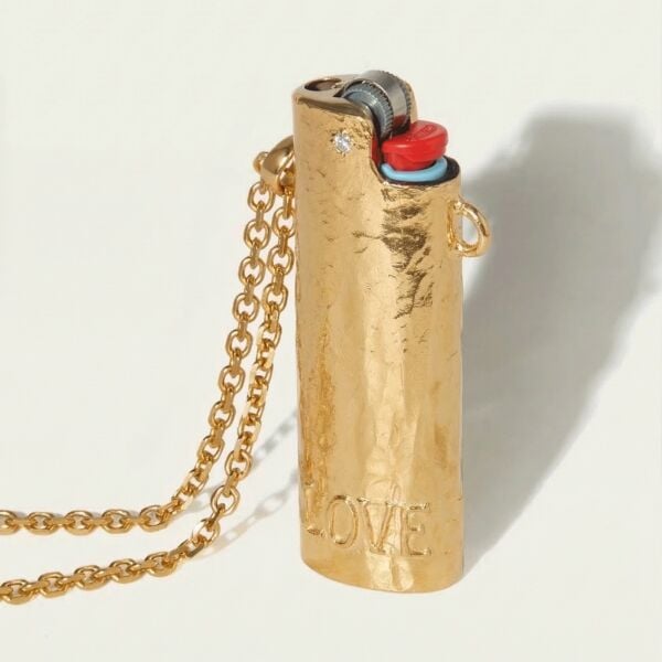 Love is Fire Lighter Holder Kolye